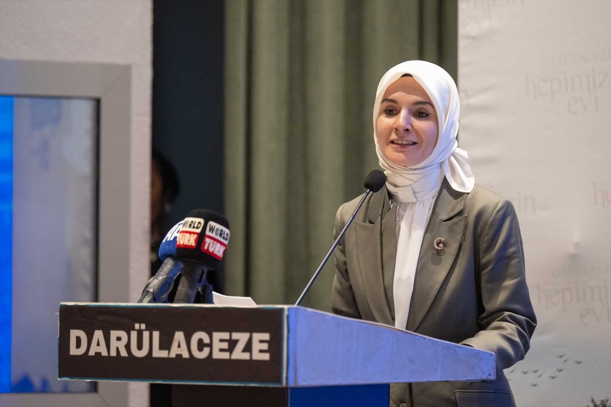 Aile ve Sosyal Hizmetler Bakanı Mahinur Özdemir Göktaş, Darülaceze Başkanlığı'nda düzenlenen...
