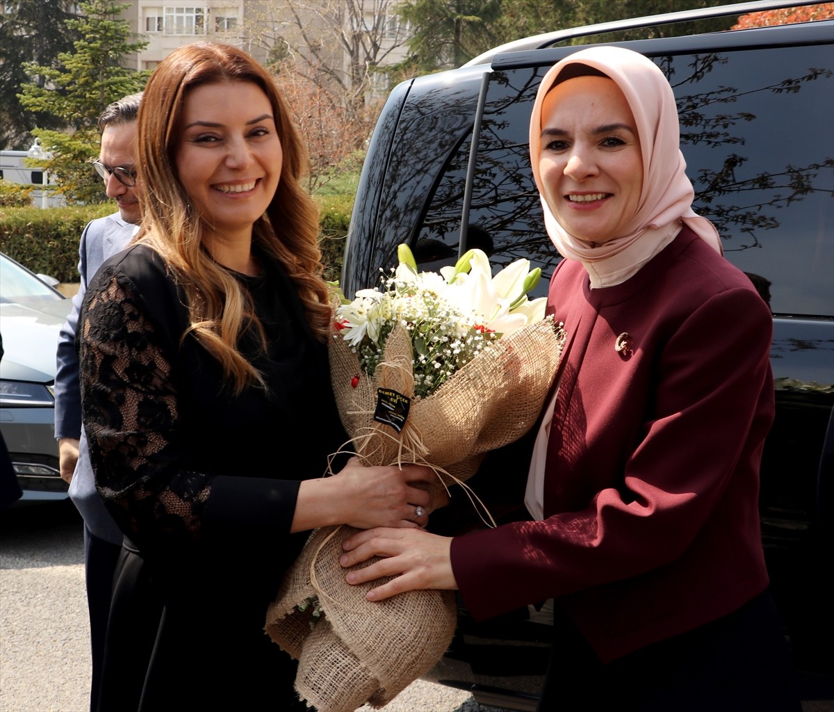 Aile ve Sosyal Hizmetler Bakanı Mahinur Özdemir Göktaş, Tekirdağ'da bayramlaşma programı...