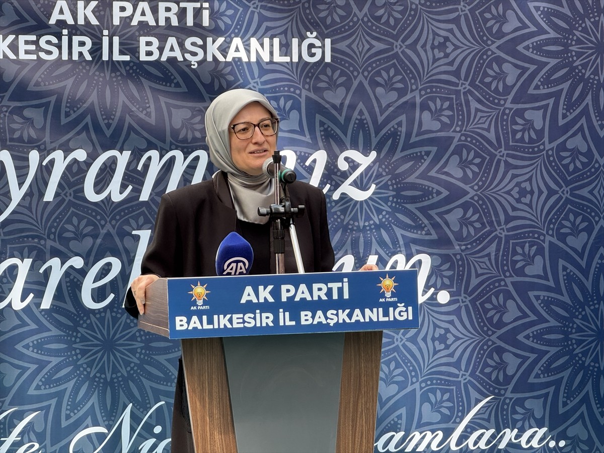 AK Parti Genel Başkan Yardımcısı Belgin Uygur, AK Parti Balıkesir İl Başkanlığınca Ramazan Bayramı...