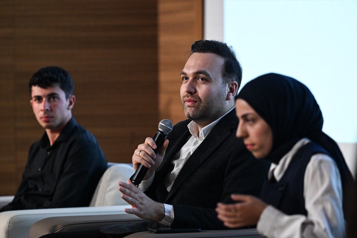 AK Parti Genel Merkez Gençlik Kolları tarafından Adana Müze Kompleksi'nde "Gençlik Buluşması"...