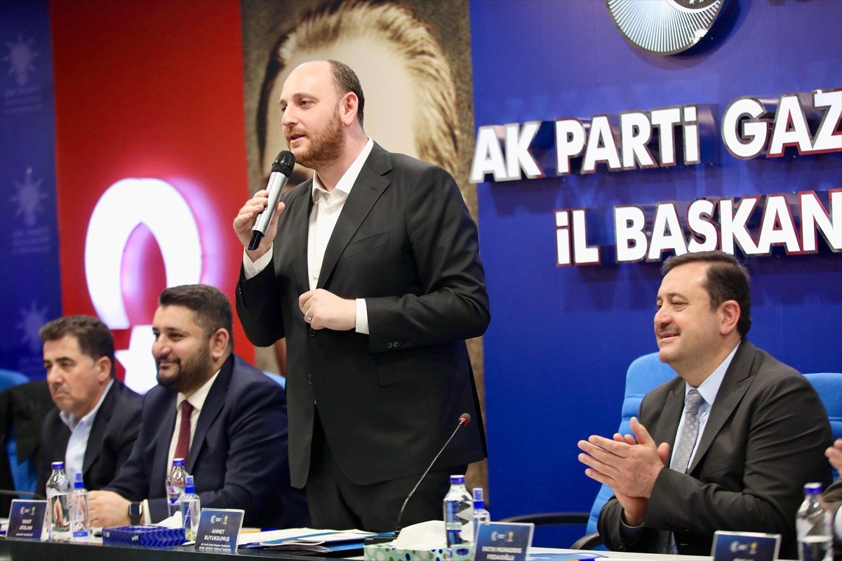 AK Parti Teşkilatlardan Sorumlu Genel Başkan Yardımcısı Ahmet Büyükgümüş, Gaziantep'te partisinin...