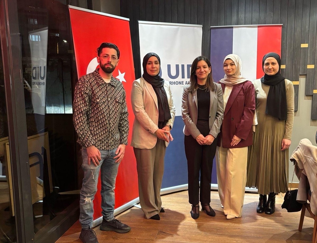 Almanya merkezli Uluslararası Demokratlar Birliği (UID), Fransa'nın Lyon kentinde üniversite...