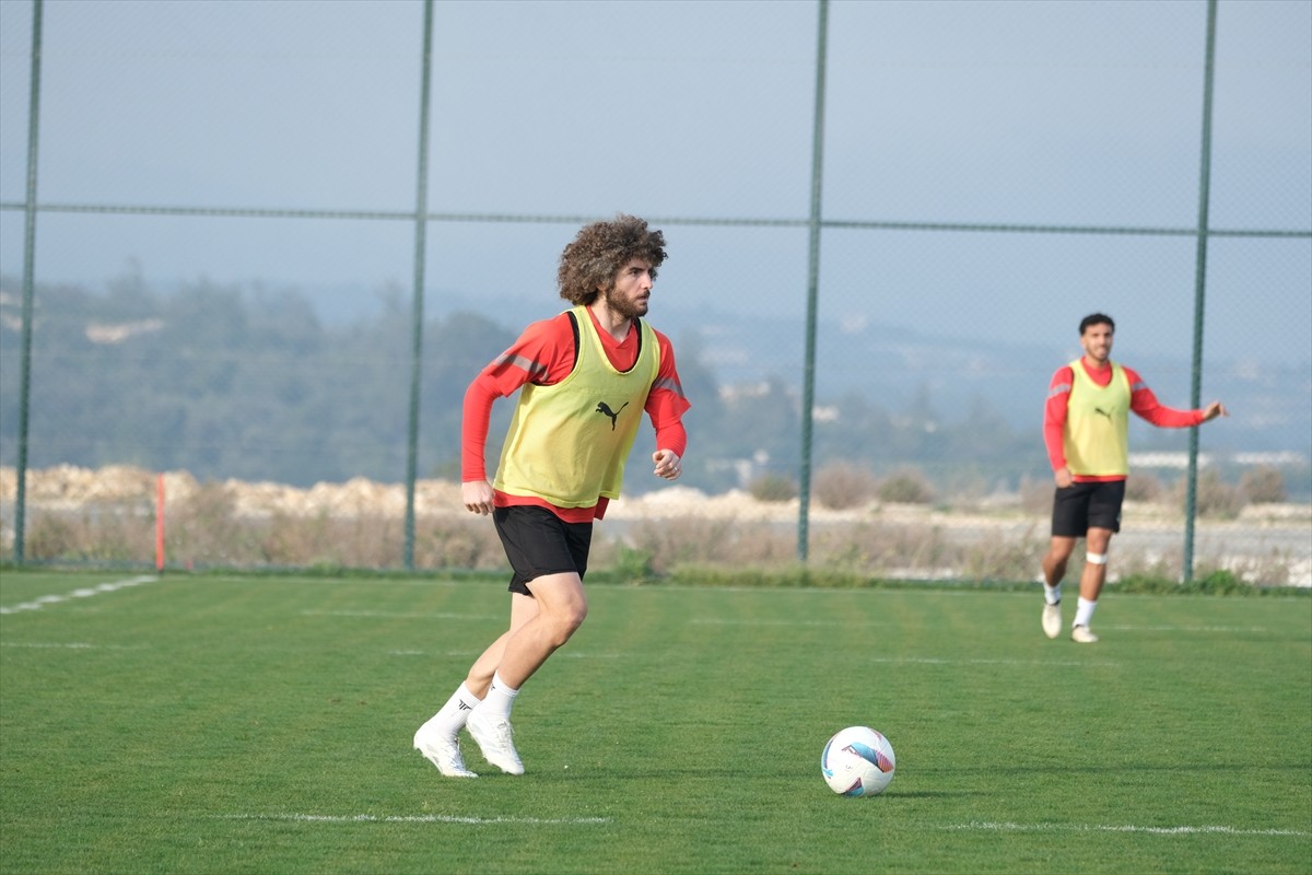 Atakaş Hatayspor, Trendyol Süper Lig'in 29. haftasında deplasmanda Bellona Kayserispor ile...