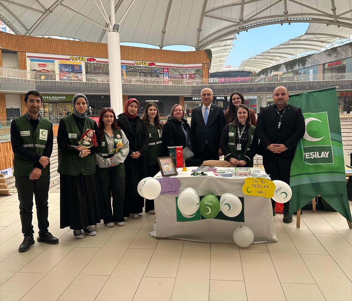 Balıkesir'de, 1-7 Mart Yeşilay Haftası kapsamında "Biz senin için buradayız" standı açılarak...