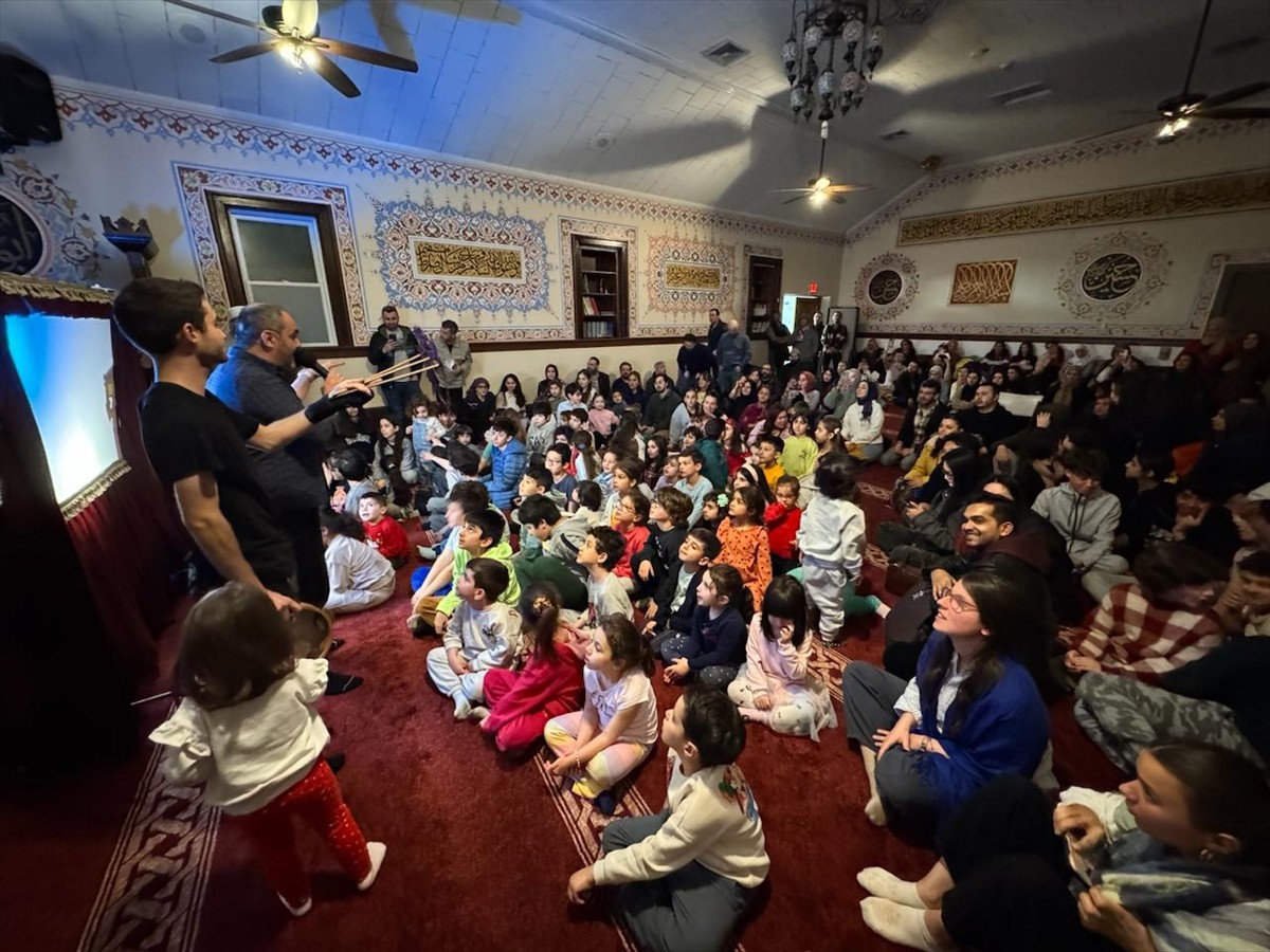 BD'nin New Jersey eyaletindeki Bergen Diyanet Camii ve Kültür Merkezi'nde düzenlenen...