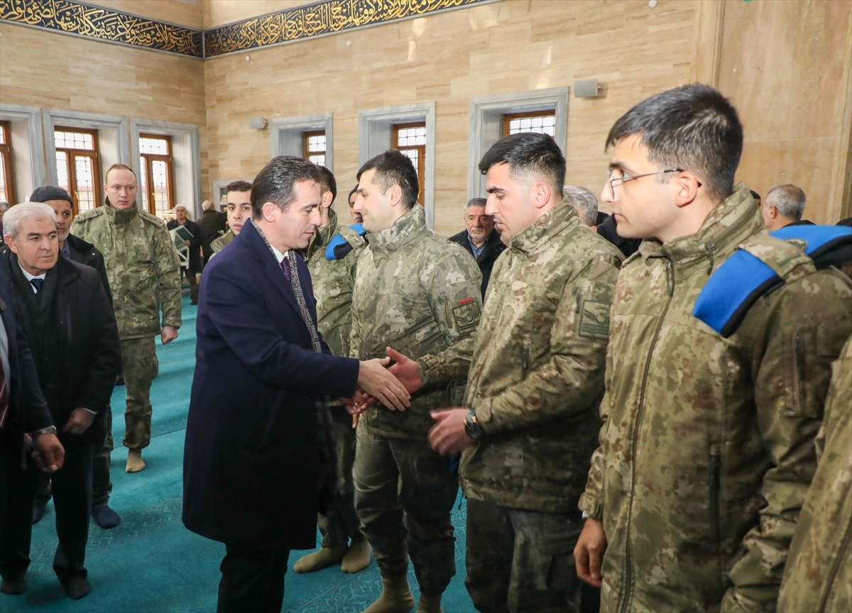 Bitlis'in Tatvan ilçesinde 4 Mart 2021'de kaza kırıma uğrayan helikopterde şehit olan 11 asker...