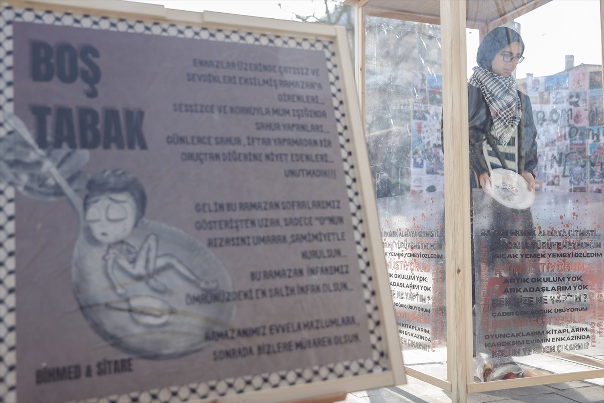 Bursa İmam Hatip Okulları Mezunları ve Mensupları Derneğinin (BİHMED) organizasyonunda imam hatip...