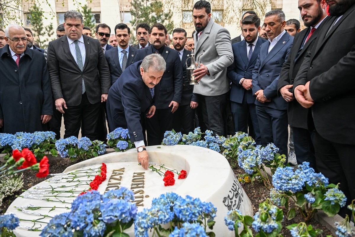 Büyük Birlik Partisi (BBP) Genel Başkanı Mustafa Destici, Ramazan Bayramı'nın 2. gününde...