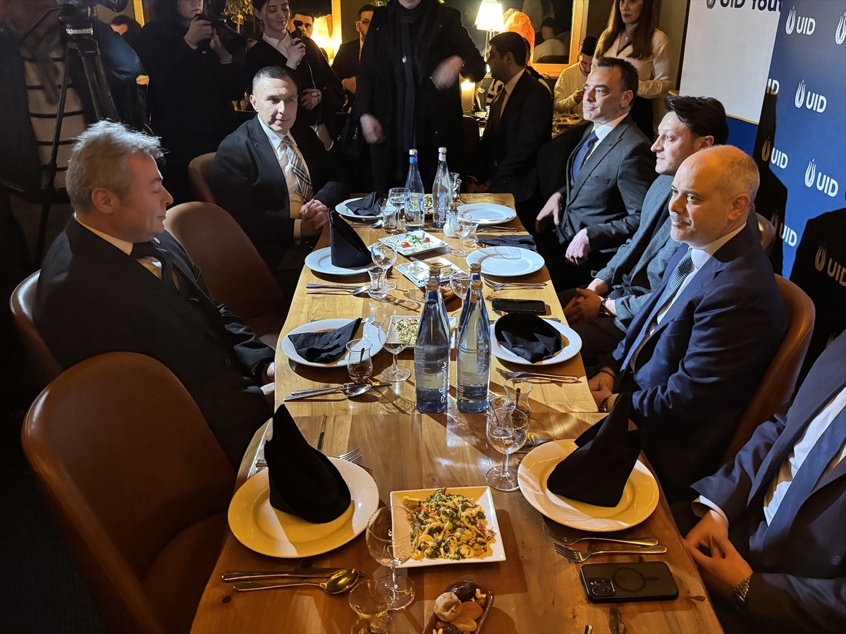 Cumhurbaşkanı Dış Politika ve Güvenlik Başdanışmanı Akif Çağatay Kılıç ve AK Parti MKYK üyesi eski...