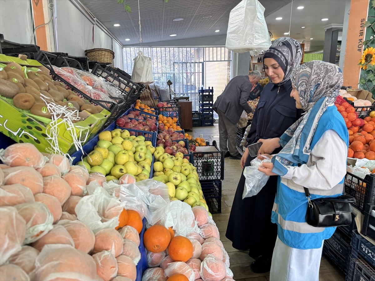 Elazığ'da Gençlik ve Spor Bakanlığının yurtlarında kalan Fırat Üniversitesi öğrencileri...