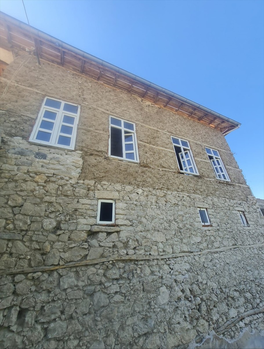 Elazığ'daki tarihi Beyzade Efendi Konağı restore edilerek yeniden ayağa kaldırılacak.