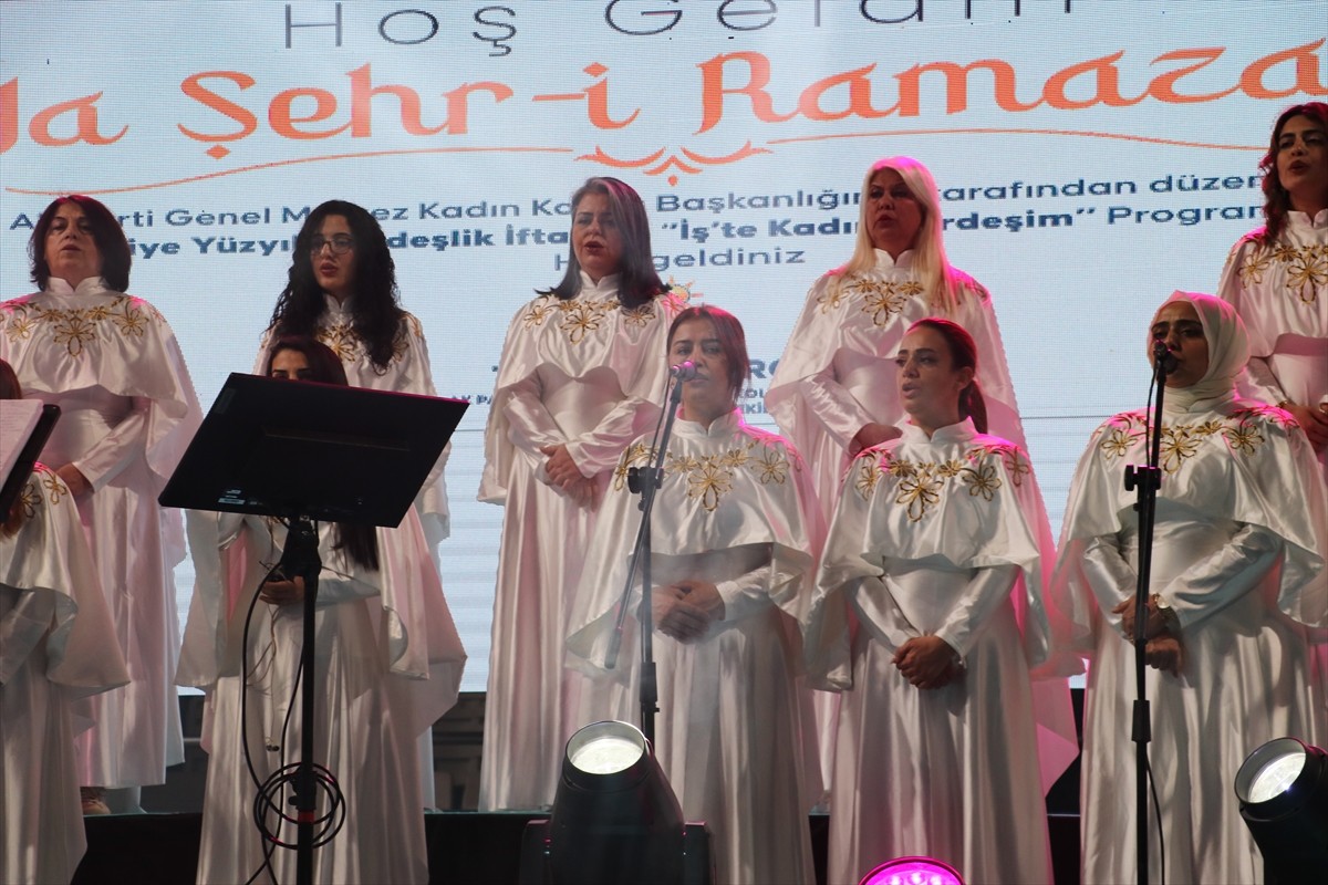 Hatay'da, Antakya Merkez Kapalı Spor Salonu'nda "Türkiye Yüzyılı Kardeşlik İftarı" programı...