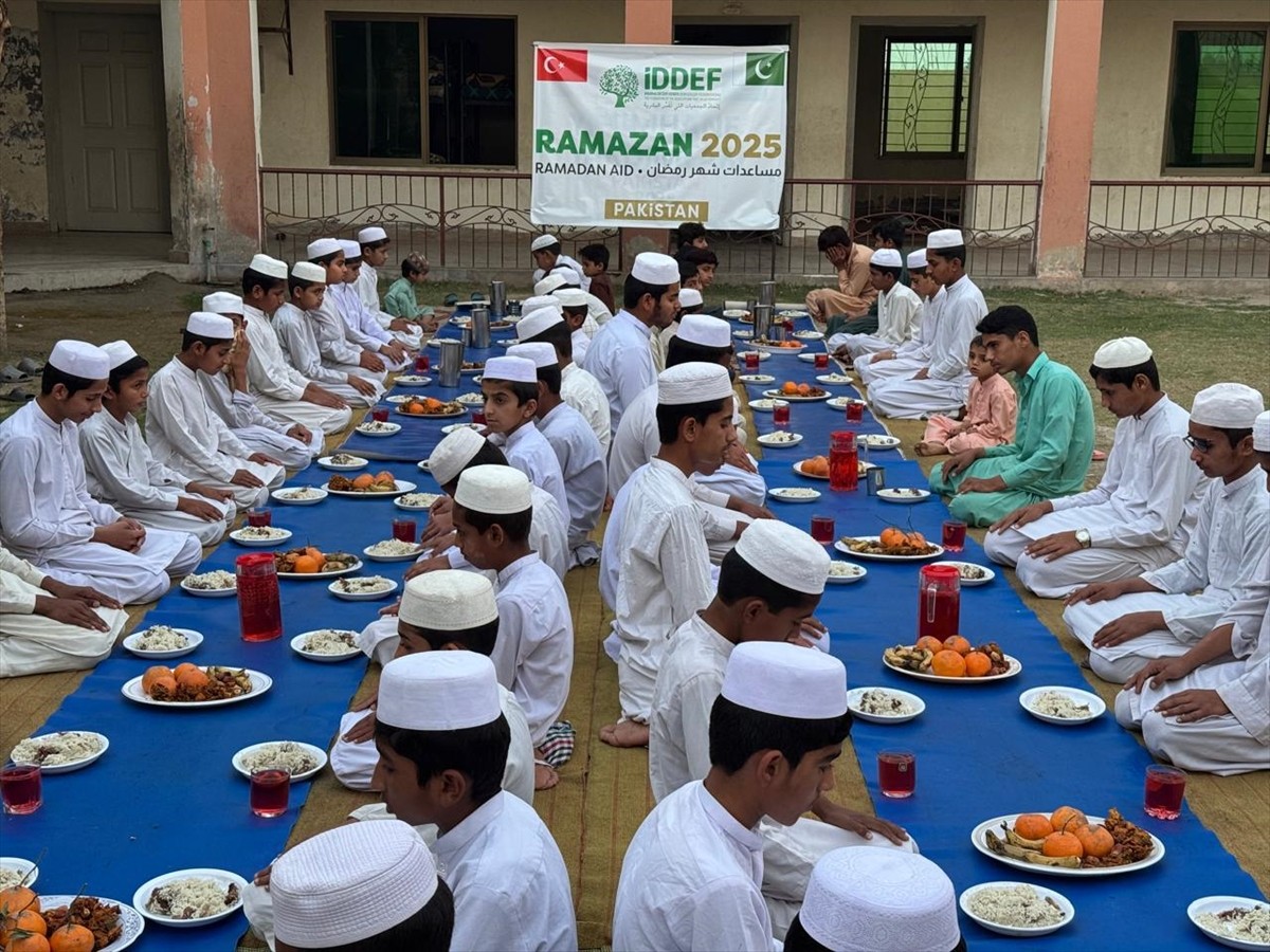 İnsana Değer Veren Dernekler Federasyonu (İDDEF), Ramazan ayında başta İsrail'in saldırdığı Gazze...