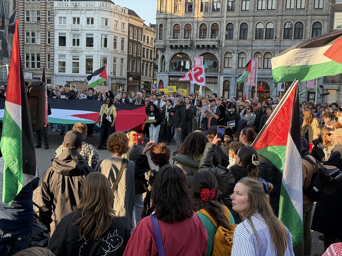 İsrail'in ateşkesi bozarak Gazze Şeridi'ne başlattığı, 400'den fazla kişinin ölümüne, 500'ü aşkın...
