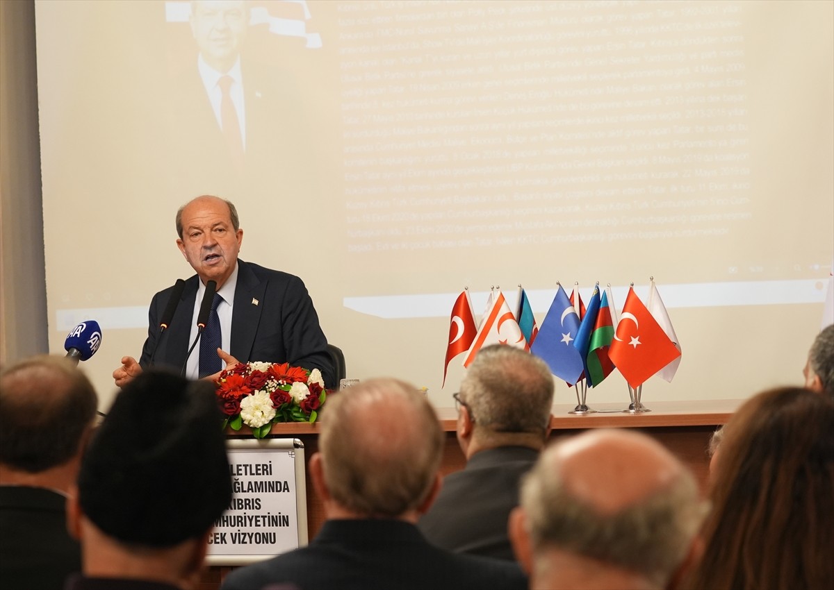  İstanbul'da Türk Edebiyatı Vakfınca, "Türk Devletleri Teşkilatı Bağlamında Kuzey Kıbrıs Türk...