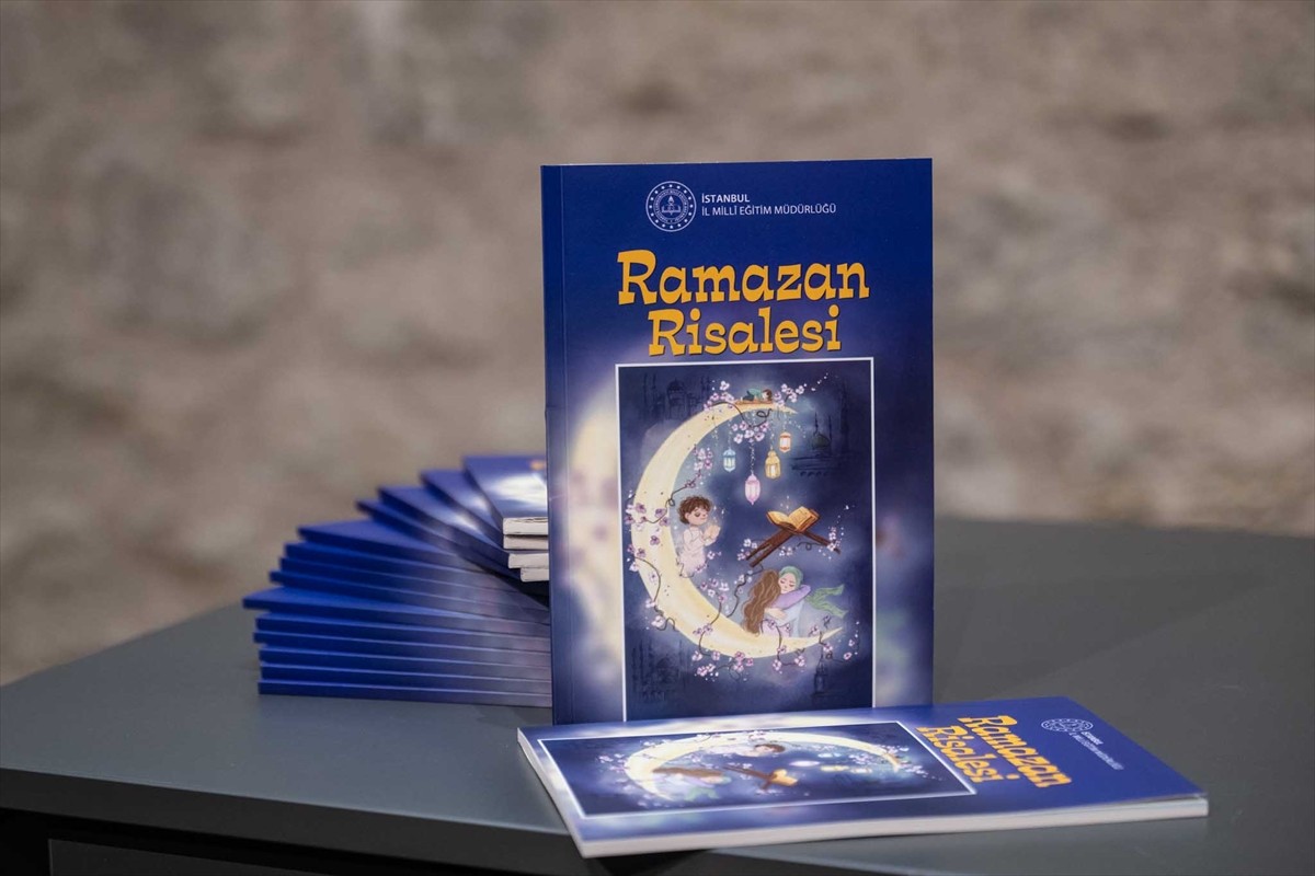 İstanbul İl Milli Eğitim Müdürlüğünce yürütülen "Geleceğin Yazarları Projesi" kapsamında ilkokul...