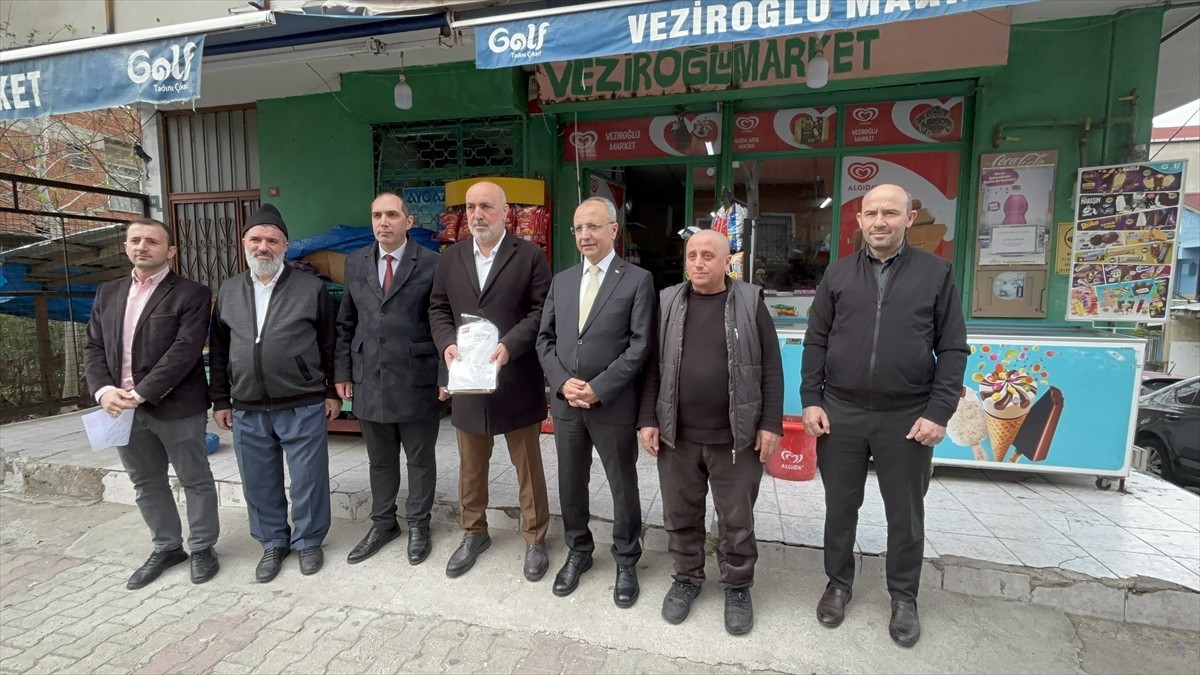 İstanbul Valiliği, Osmanlı döneminden günümüze ulaşan ve ihtiyaç sahiplerinin borçlarının ödendiği...