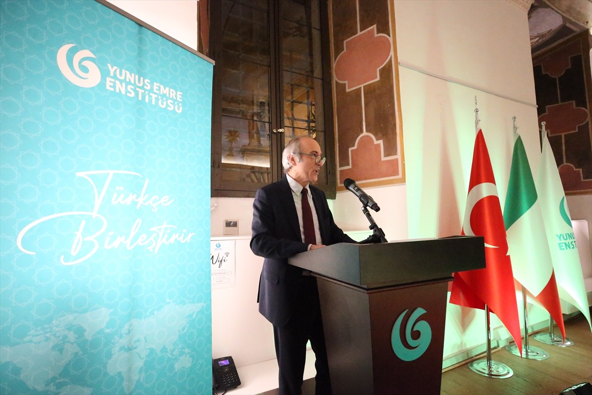 İtalya'nın başkenti Roma'da, 8 Mart Dünya Kadınlar Günü dolayısıyla "Renk Renk Anadolu" defilesi...