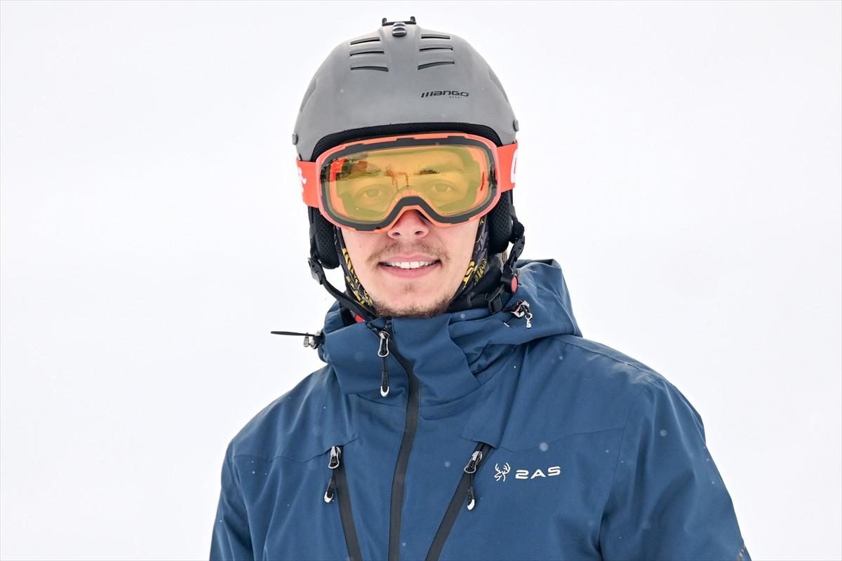 Kayseri'de 7 yaşında kangren nedeniyle bir bacağını kaybeden 25 yaşındaki Harun Mut, spor...