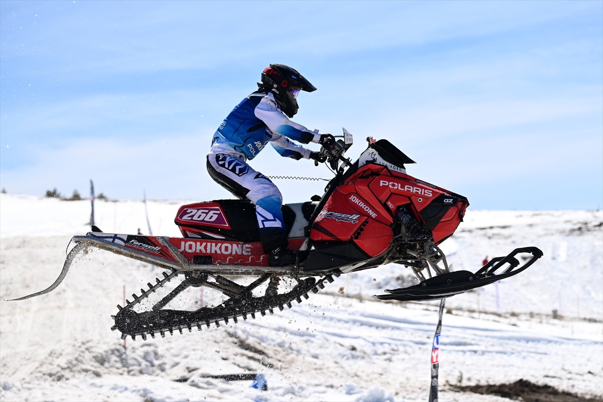 Kayseri'de, Türkiye Motosiklet Federasyonu (TMF), Kayseri Valiliği ile Kayseri Büyükşehir...