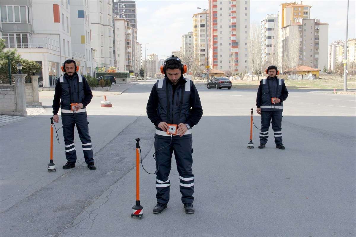 Kayseri Büyükşehir Belediyesi Su ve Kanalizasyon İdaresi Genel Müdürlüğü (KASKİ) ekipleri, son 5...