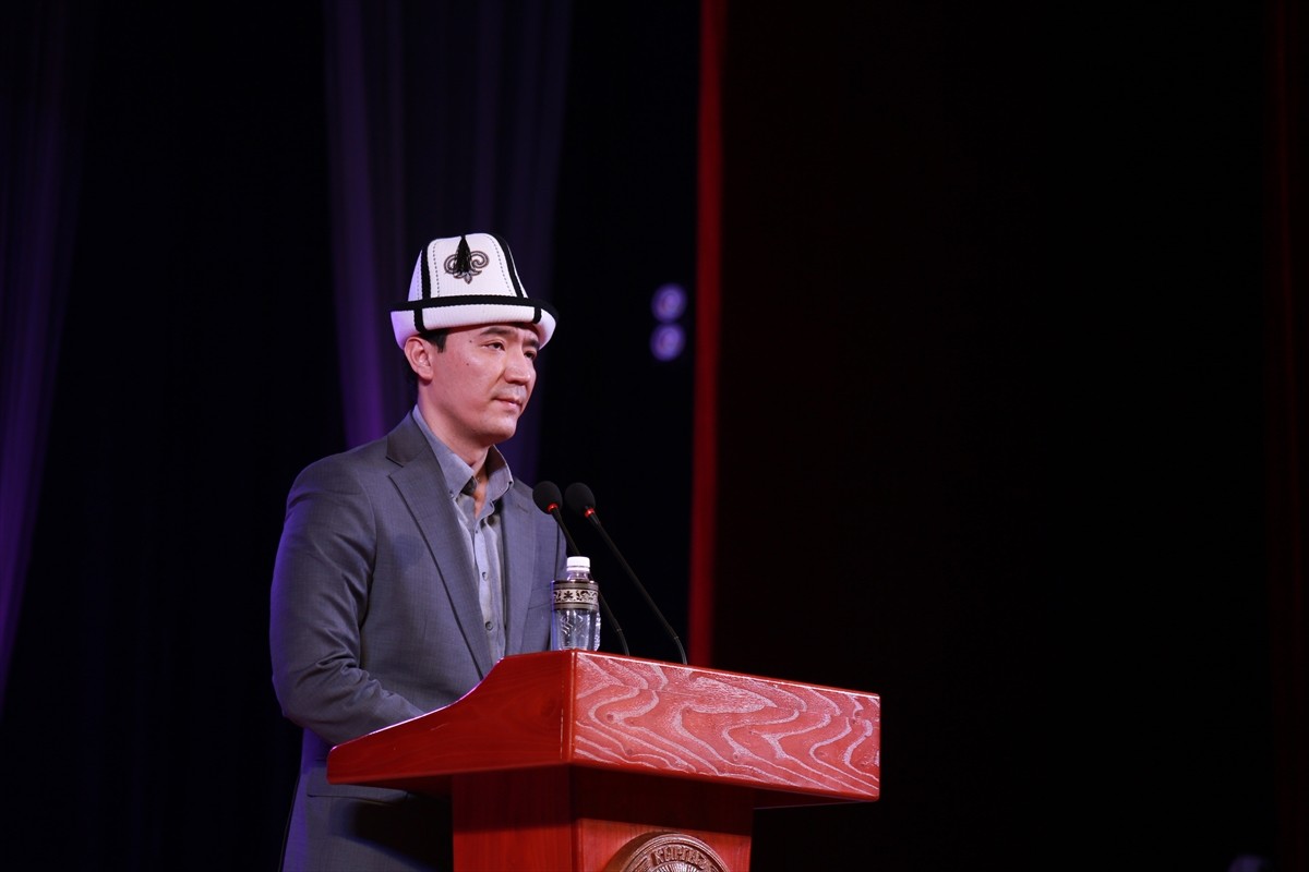 Kırgızistan'da bu yıl ilk kez kutlanan Ulusal Babalar Günü için konser programı hazırlandı....