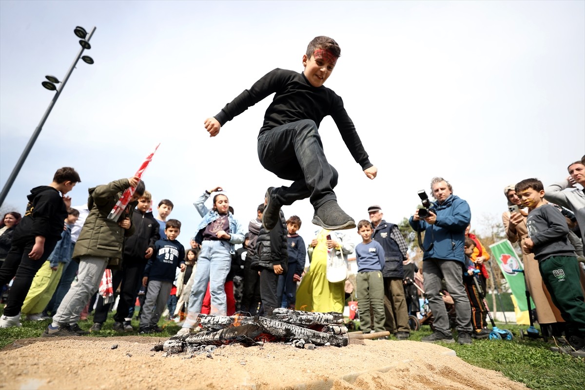 Kırklareli'nde Nevruz Bayramı çeşitli etkinliklerle kutlandı. Kırklareli Belediyesince Millet...