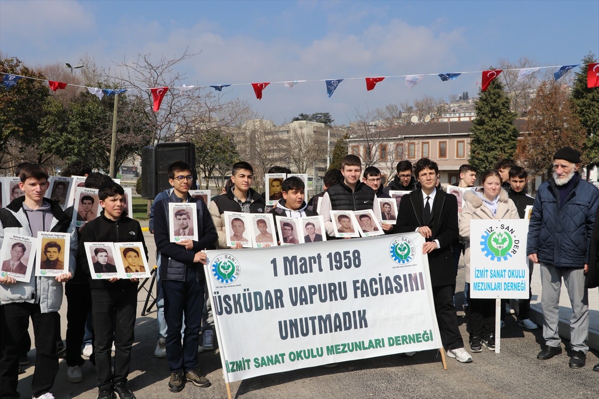 Kocaeli'de, İzmit ile Değirmendere arasında sefer yapan "Üsküdar" adlı vapurun 1 Mart 1958'de...