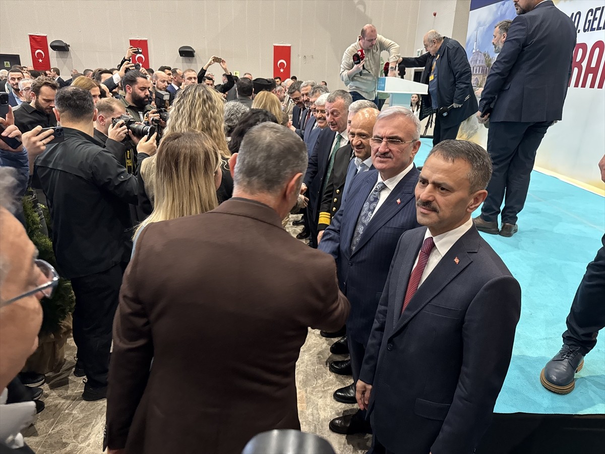 Kocaeli Valiliği, Büyükşehir Belediyesi ve Kent Konseyince 40. Geleneksel Kent Bayramlaşması...