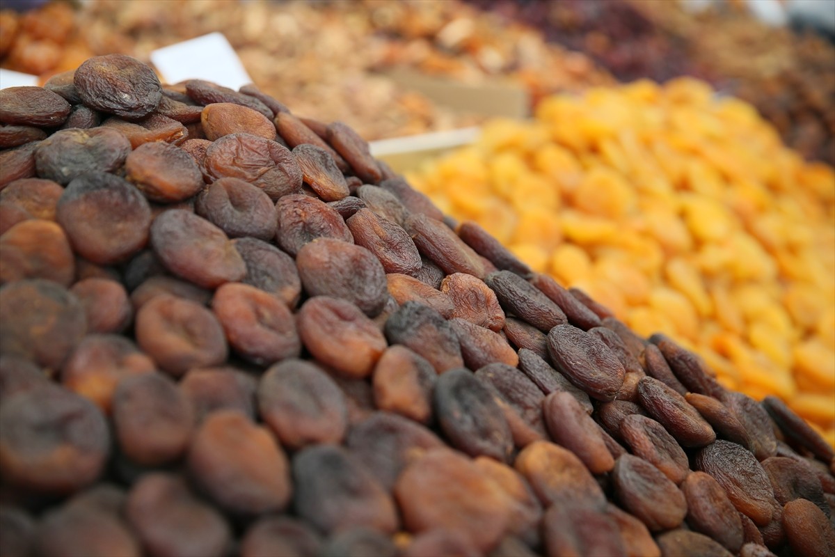 Malatya'da, Kahramanmaraş merkezli 6 Şubat 2023'teki depremlerden bu yana kent ekonomisinin can...