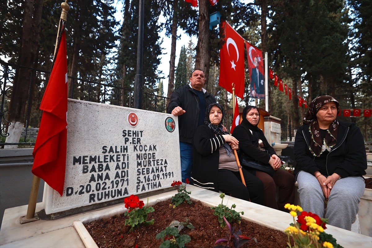 Mersin'de 18 Mart Şehitleri Anma Günü ve Çanakkale Deniz Zaferi'nin 110. yıl dönümü dolayısıyla...