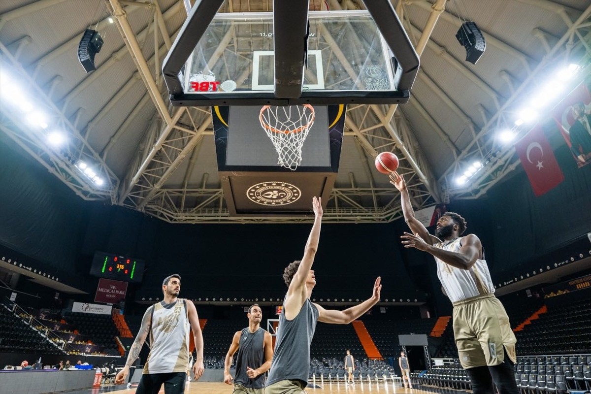 Mersin Spor, Türkiye Sigorta Basketbol Süper Ligi'nin 20. haftasında Beşiktaş Fibabanka ile...