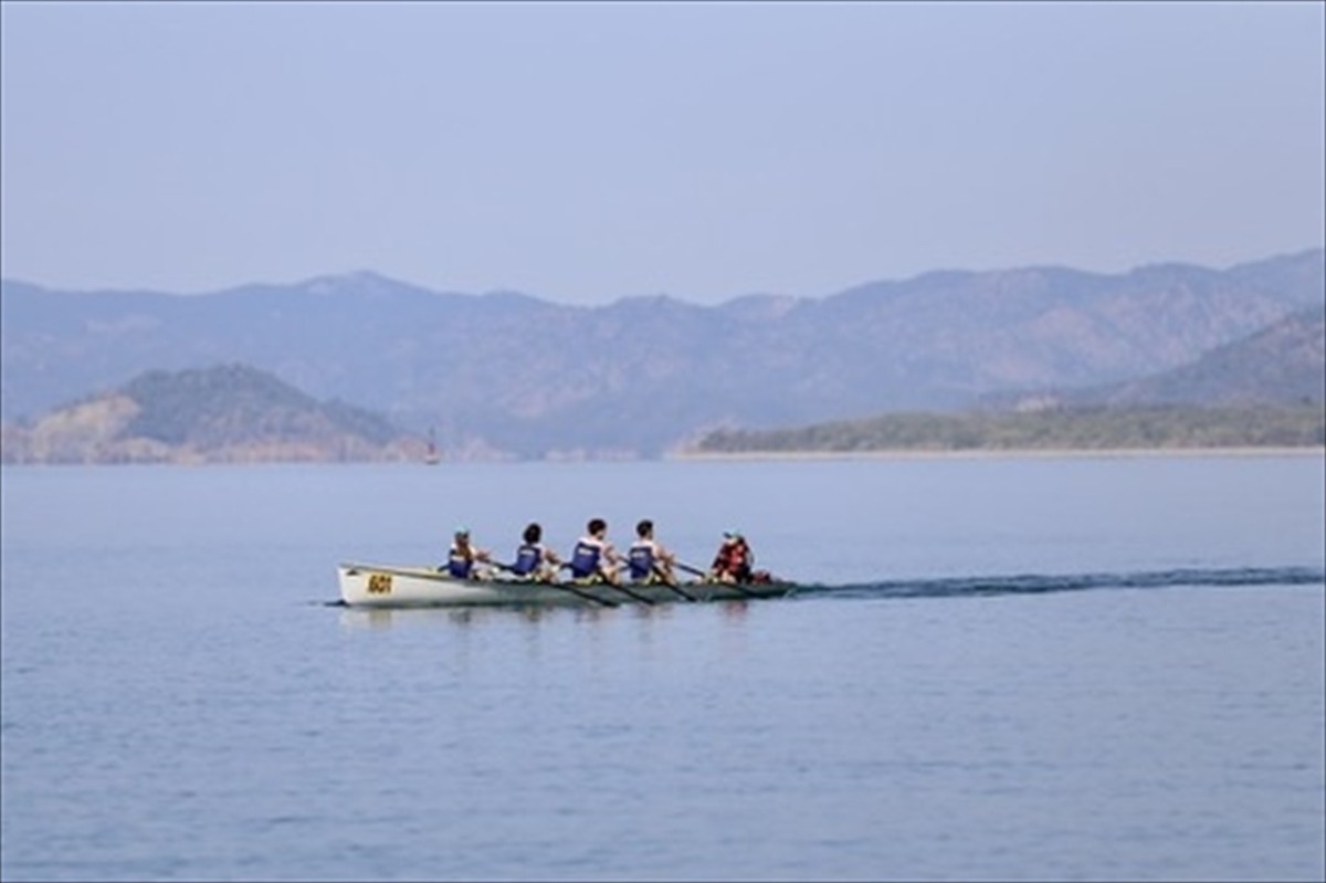 Muğla'nın Fethiye ilçesinde Uzun Mesafe Deniz Küreği Türkiye Kupası yarışları sona erdi. Türkiye...