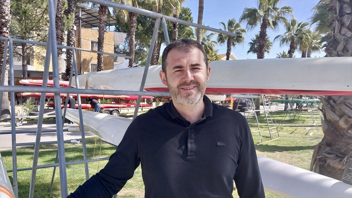 Muğla'nın Köyceğiz ilçesinde gerçekleştirilen Durgunsu Kano Aday Milli Takım ve Türkiye Olimpiyat...