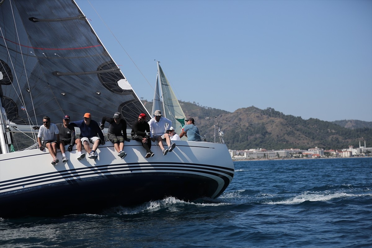 Muğla'nın Marmaris ilçesinde 16. kez düzenlenen Marmaris MIYC Kış Trofesi Yat Yarışları'nın 3....