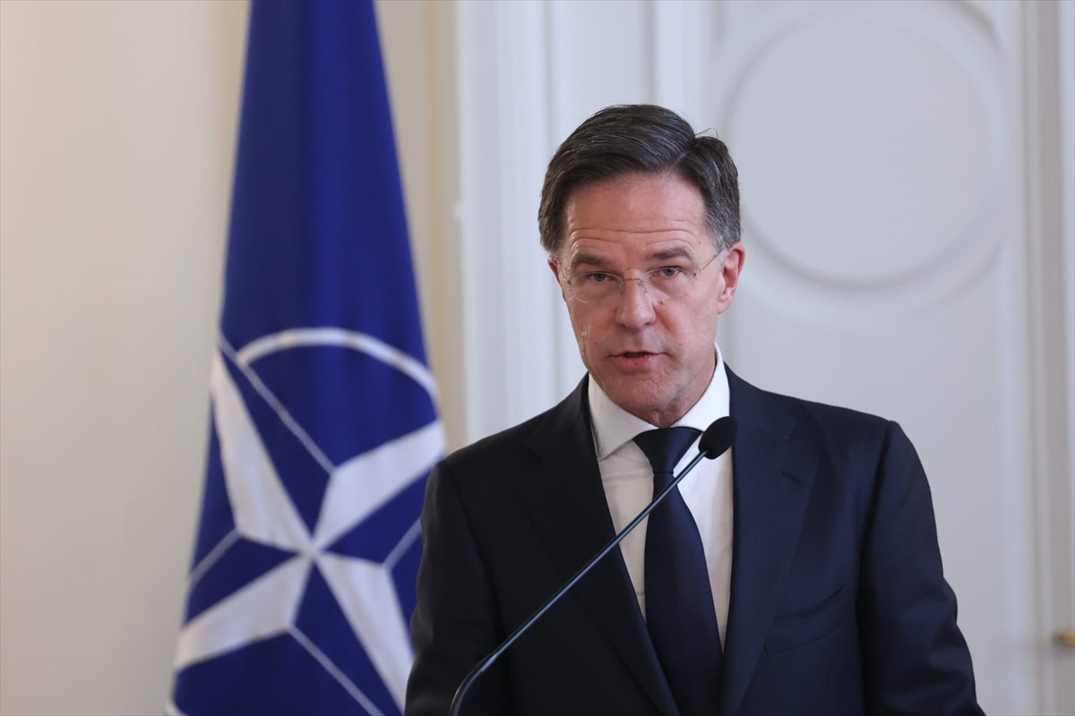 NATO Genel Sekreteri Mark Rutte, Bosna Hersek'in başkenti Saraybosna'da, Başkanlık Konseyi...