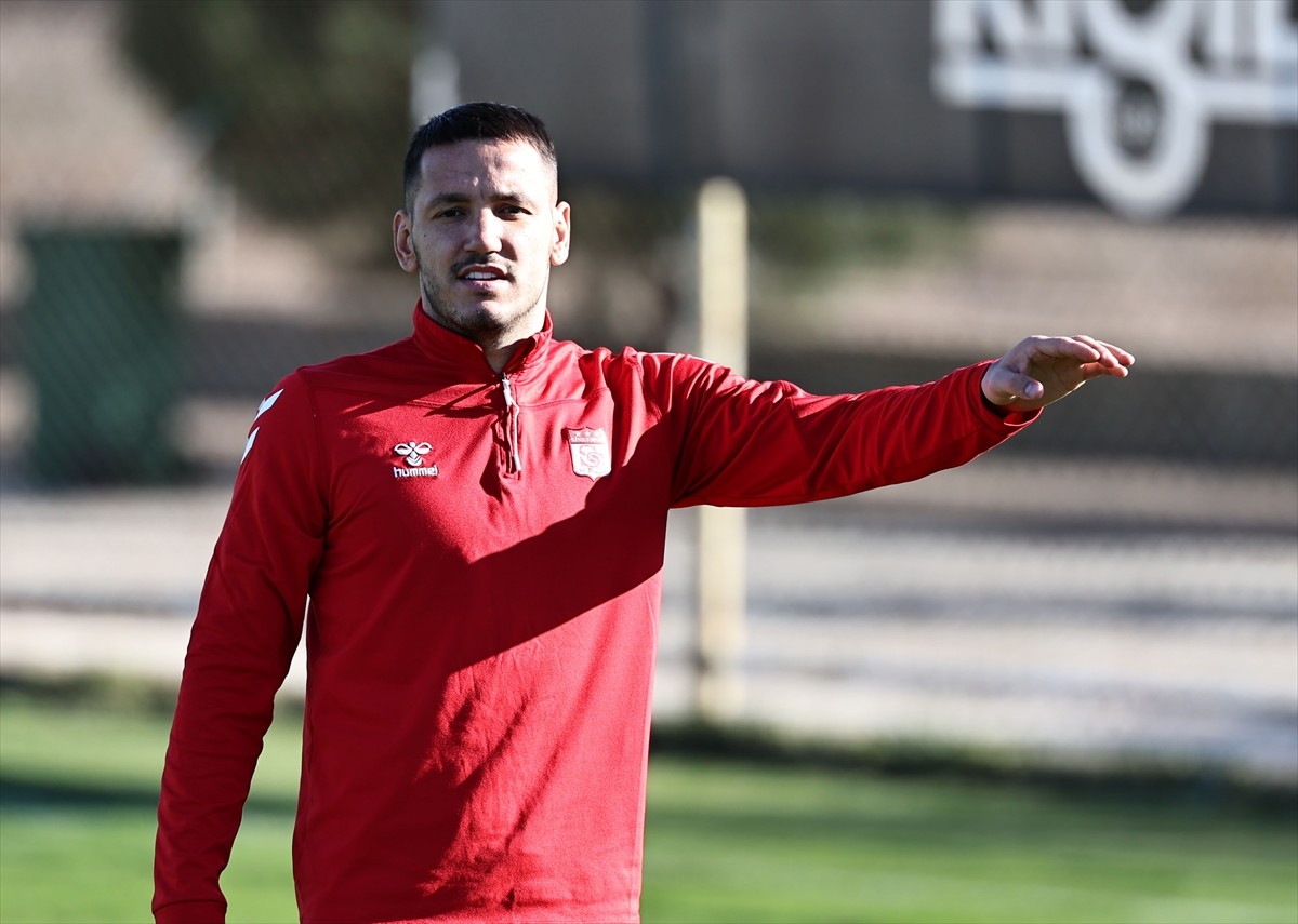 Net Global Sivasspor, Trendyol Süper Lig'in 28. haftasında deplasmanda Atakaş Hatayspor ile...