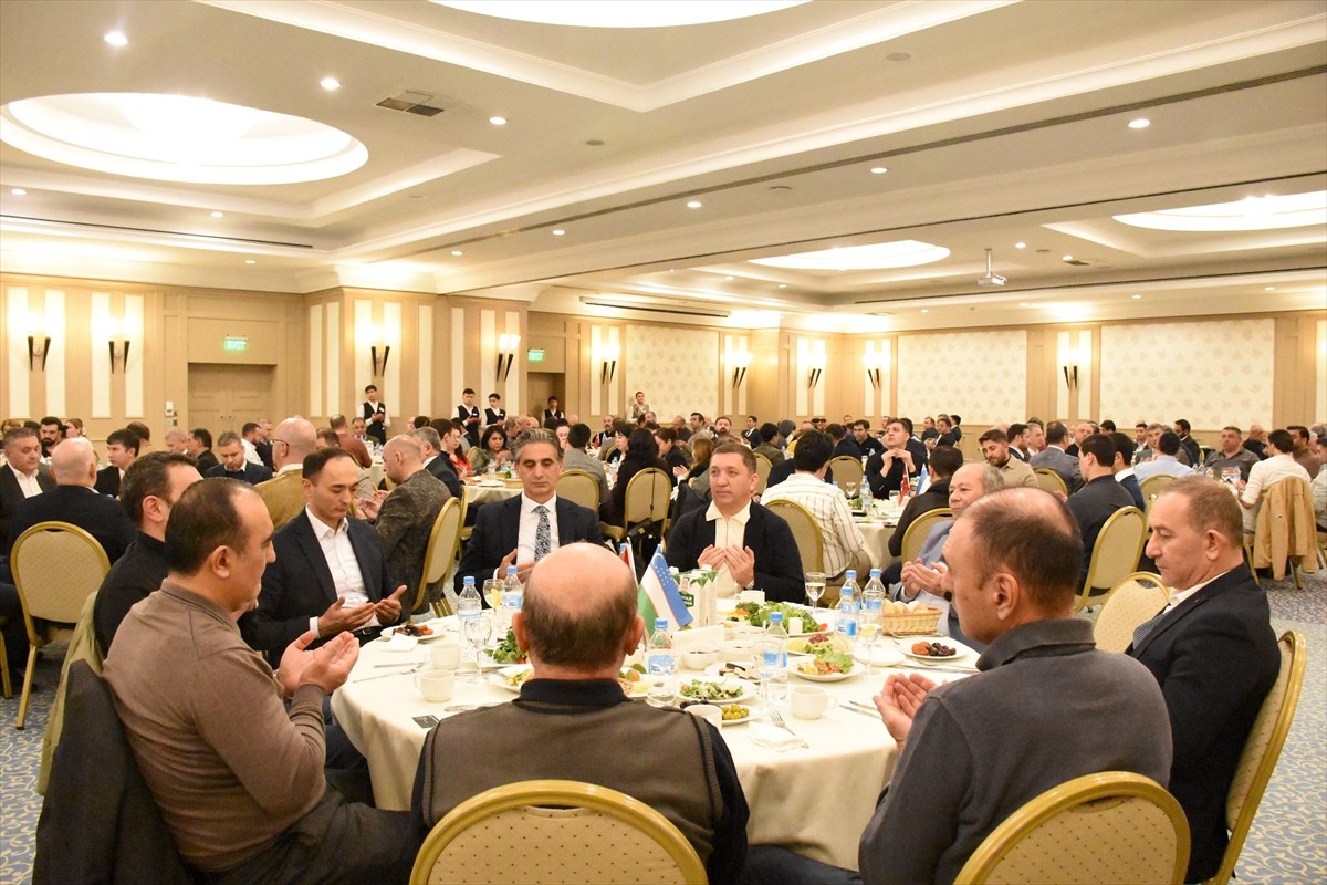 Özbekistan'da faaliyet gösteren Türk iş insanları, Özbek-Türk İşadamları Derneği (UTİD) tarafından...