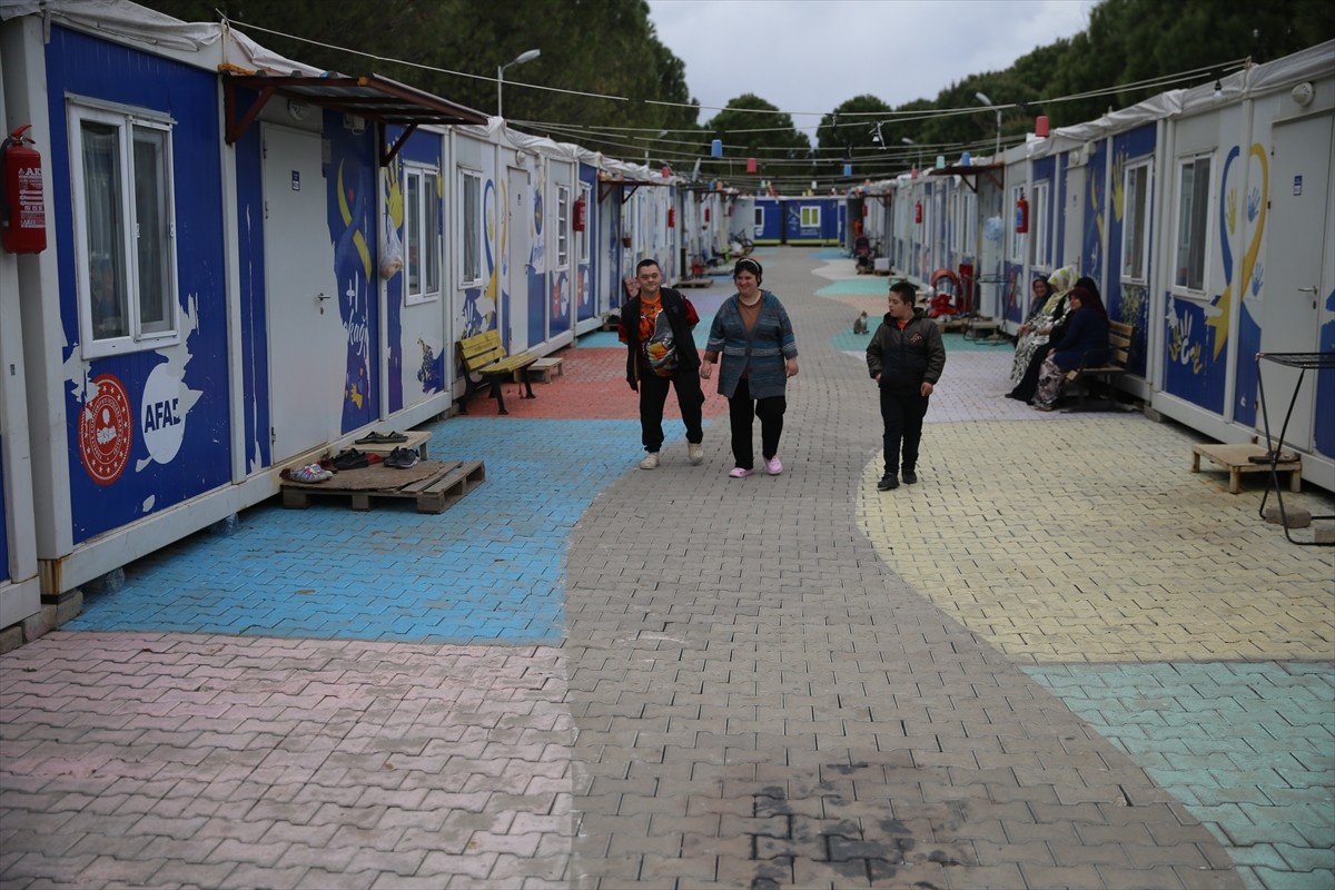 "Asrın felaketi" olarak nitelendirilen 6 Şubat 2023'teki depremlerin ardından oluşturulan "+1...