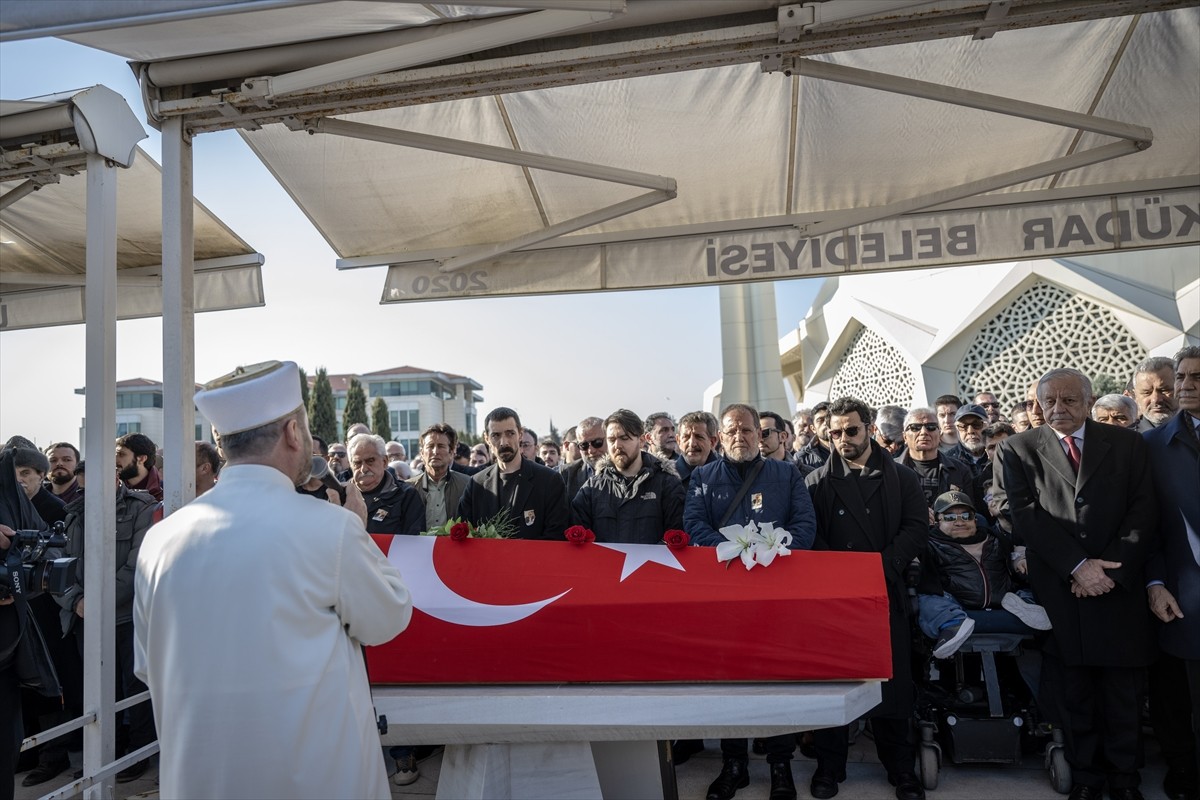 "Kurtlar Vadisi", "Ekmek Teknesi" ve "Deli Yürek"in arasında olduğu unutulmaz dizilere imza atan...
