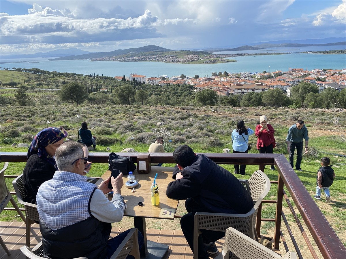 Ramazan Bayramı tatilinin 9 güne çıkarılmasının ardından Kuzey Ege’nin turizm merkezi olarak...
