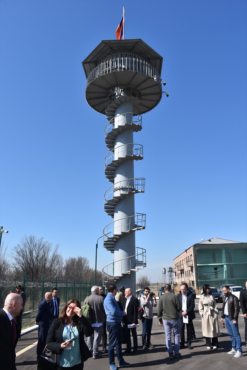 Rus Sınır Muhafız Birlikleri'nin çekilmesiyle 1 Mart itibarıyla kontrol görevleri tamamen...