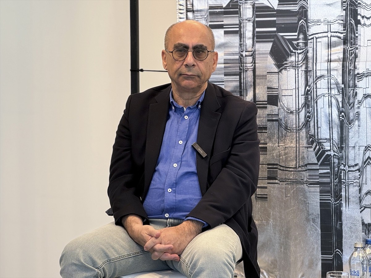 Sanat ve etkileşim alanı YUNT'un Sultanbeyli'deki merkezinde yapılan "Mekanın Üretimini Yeniden...