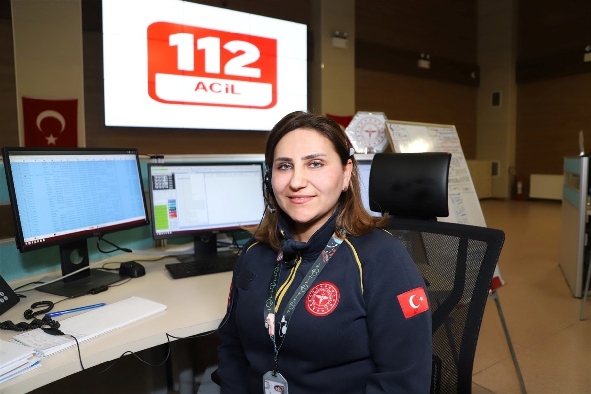 Şanlıurfa'da annesi emzirirken boğulma tehlikesi geçiren 30 günlük bebek, 112 Acil Çağrı...