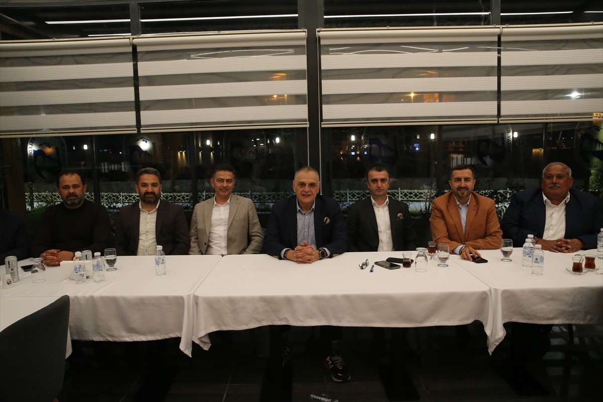 Süper Lig ekiplerinden Atakaş Hatayspor Kulübü, basın mensuplarıyla iftar yemeğinde bir araya...