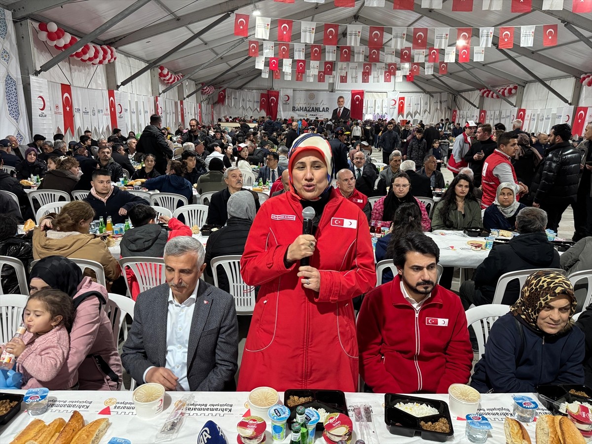  Türk Kızılay Genel Başkanı Prof. Dr. Fatma Meriç Yılmaz, 6 Şubat 2023'te meydana gelen...