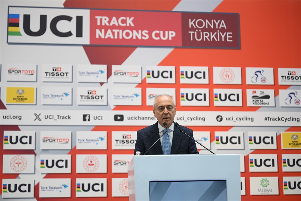 Türkiye'de ilk kez gerçekleştirilen ve 44 ülkeden 350'yi aşkın sporcunun katıldığı 2025 UCI Pist...