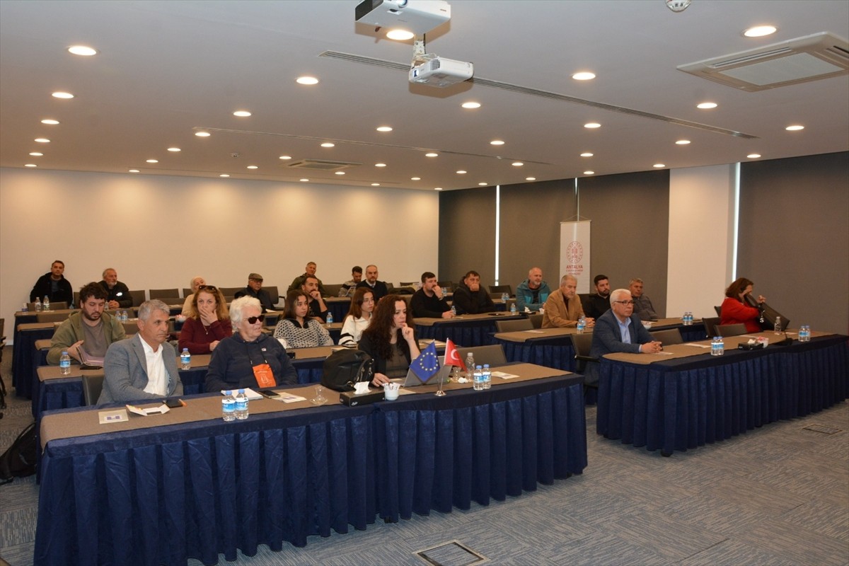 Türkiye, İtalya, Yunanistan ve Bulgaristan'ın ortaklığında gerçekleştirilen "Akdeniz Rotaları...