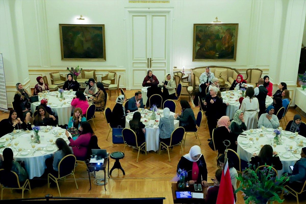 Türkiye’nin Kahire Büyükelçisi Salih Mutlu Şen'in eşi Ayşen Balçık Şen tarafından 8 Mart Dünya...