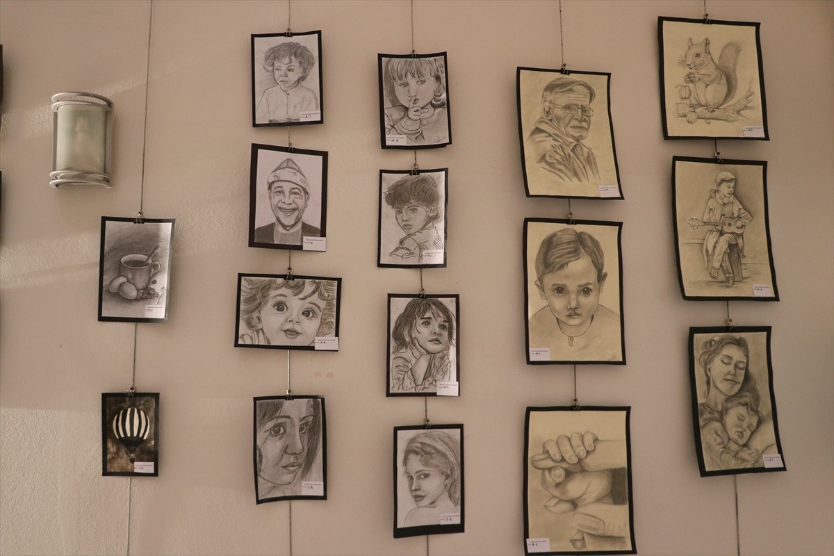 Yeşilay Bursa Şubesi Rehabilitasyon Merkezi (REHAB) ile Yeşilay Danışmanlık Merkezi (YEDAM)...